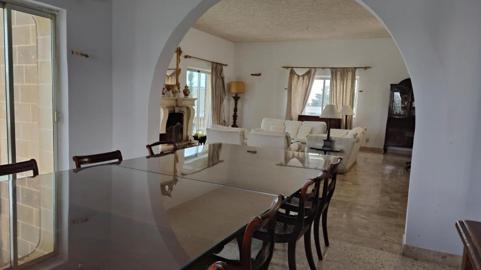 Stunning Villa With Pool, Table Tennis, Table Soccer And A Pool Table Нашшар Экстерьер фото