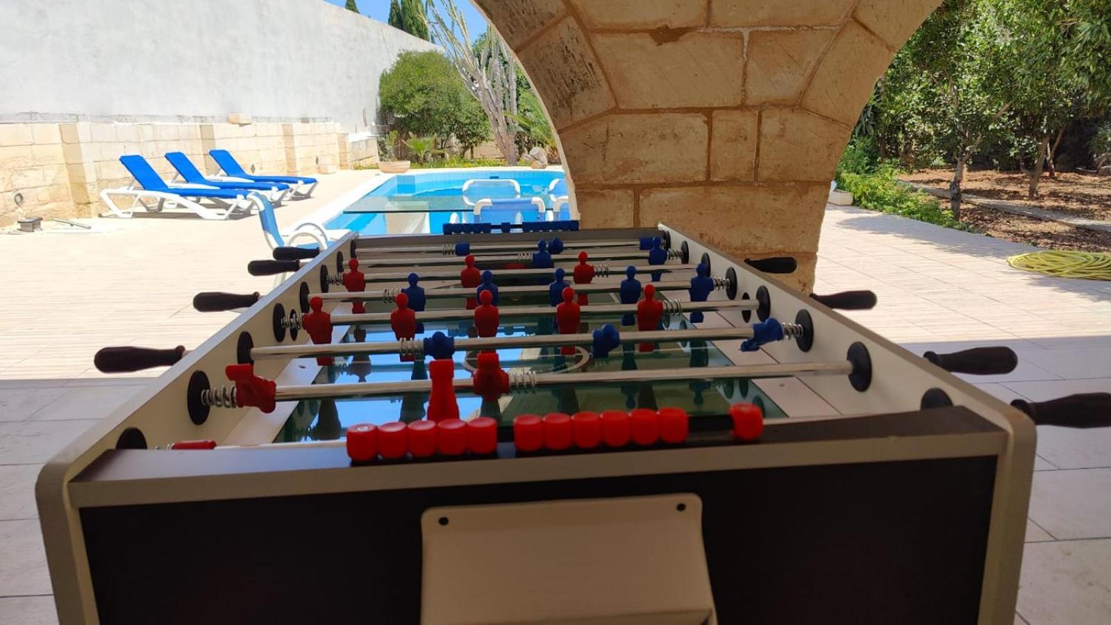 Stunning Villa With Pool, Table Tennis, Table Soccer And A Pool Table Нашшар Экстерьер фото